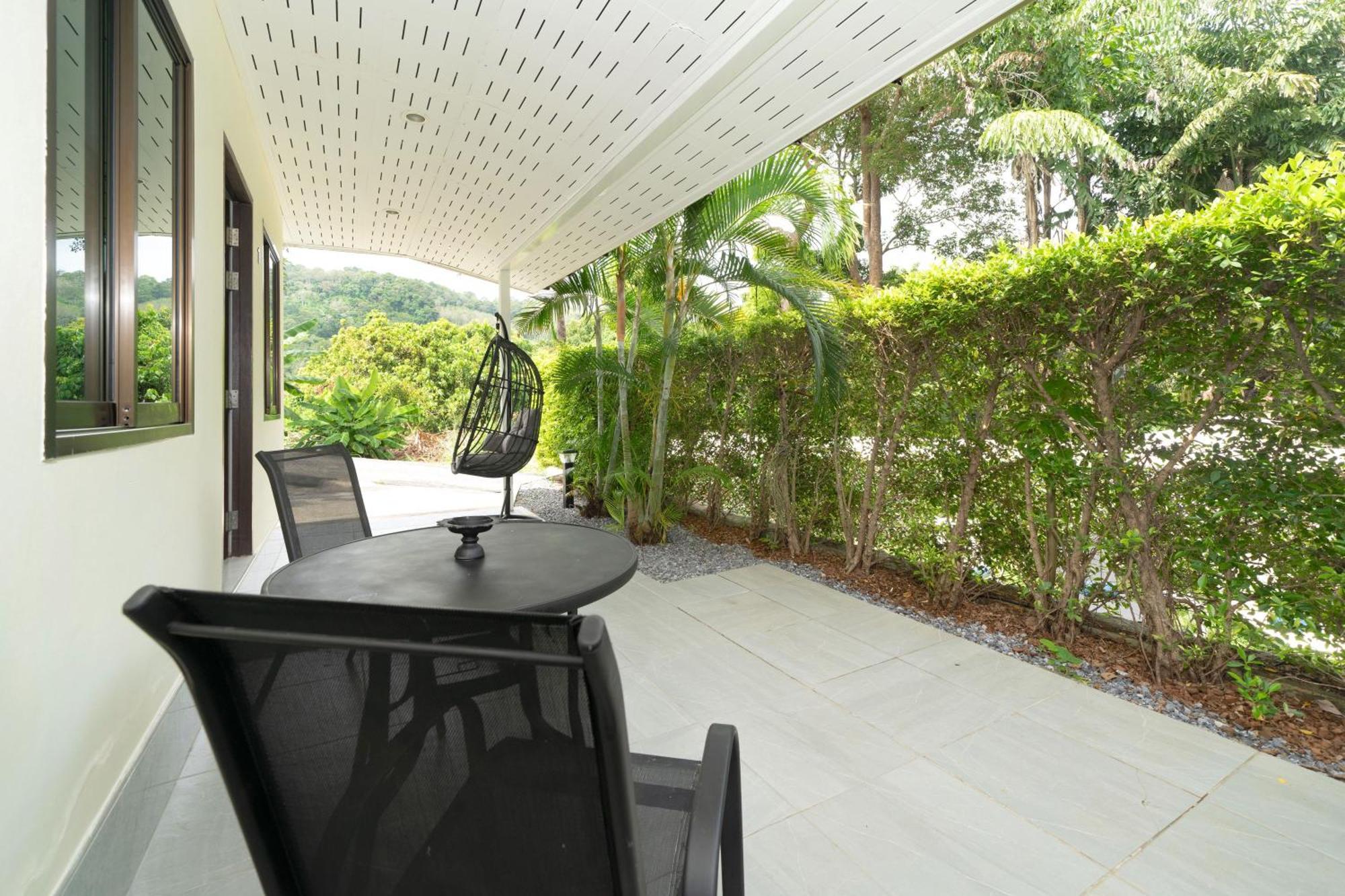 Oxavia Garden Oasis In Nai Harn - Your Private Tropical Garden With 3 Cabins And Jacuzzi Rawai Εξωτερικό φωτογραφία
